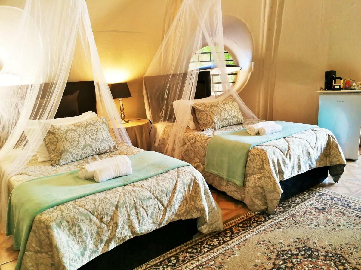 Safari Guesthouse Vryburg Exterior photo